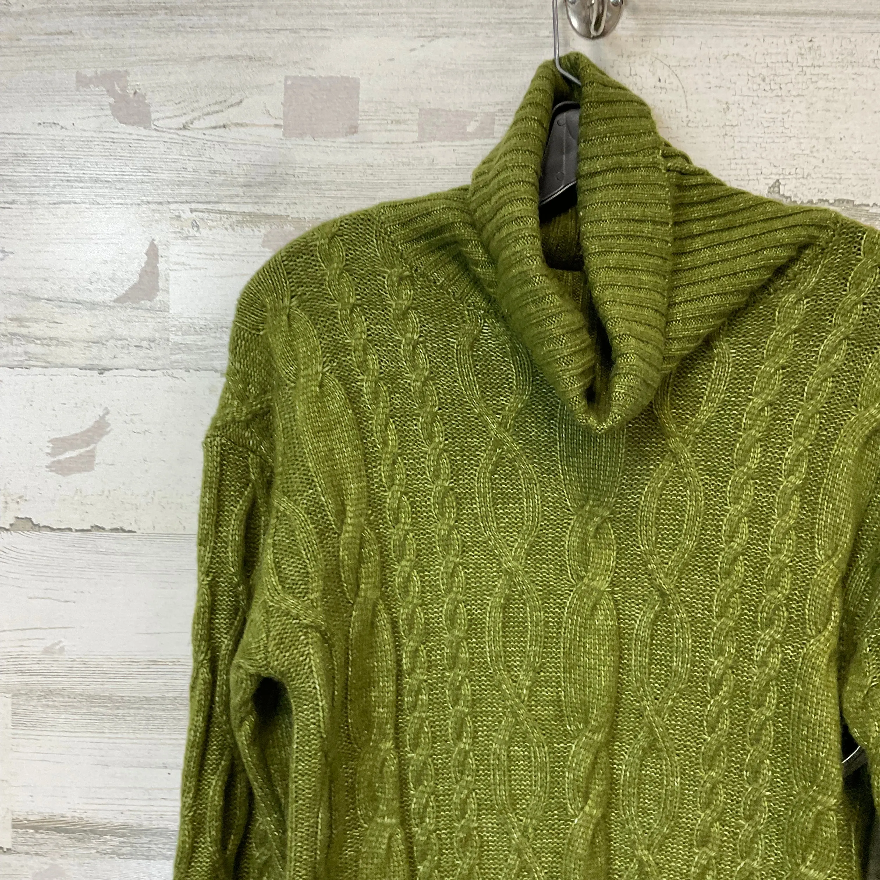 Dress Sweater By 525 In Green, Size: Xs