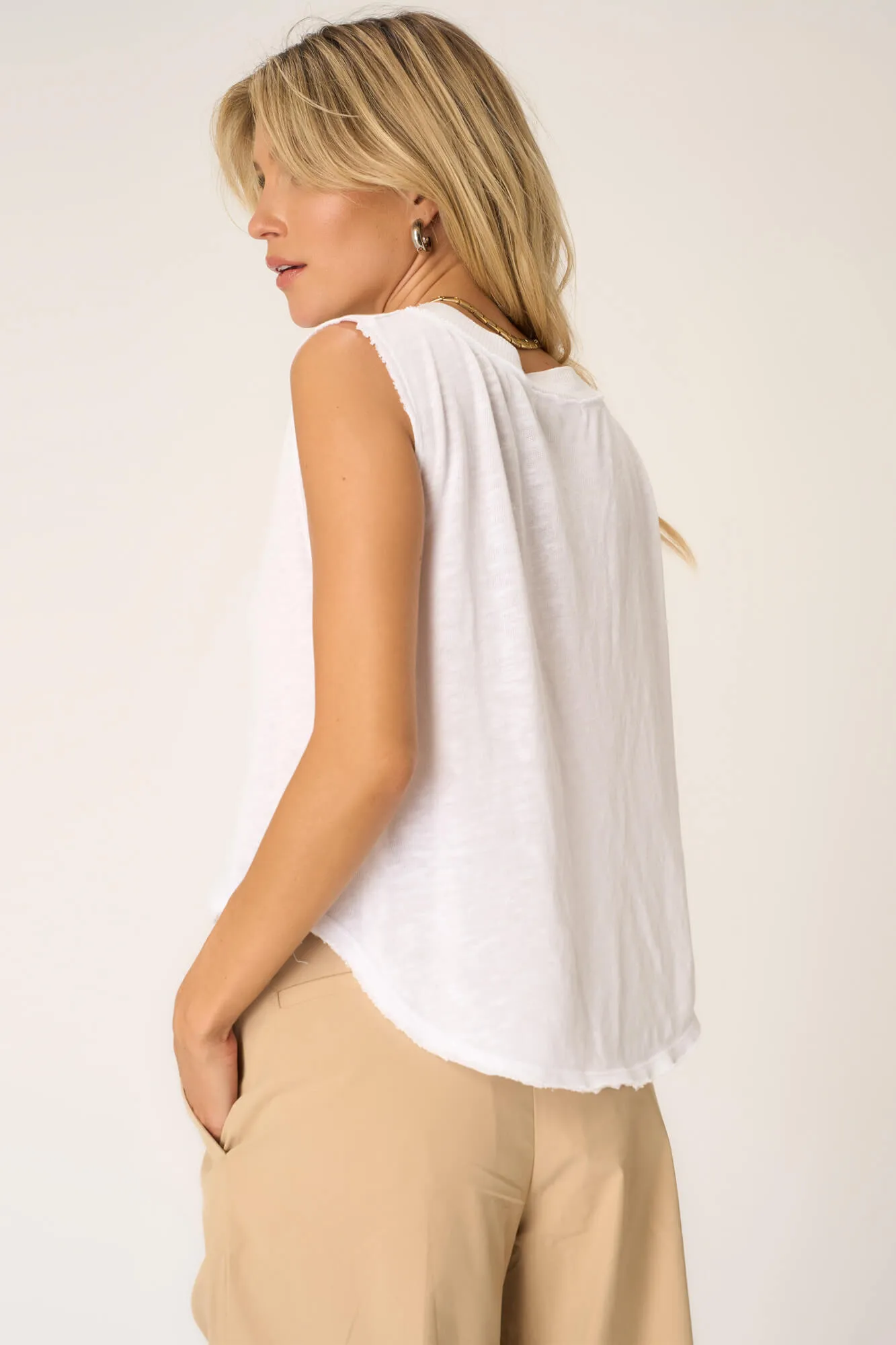 Number One Notch Neck Textured Tank - White