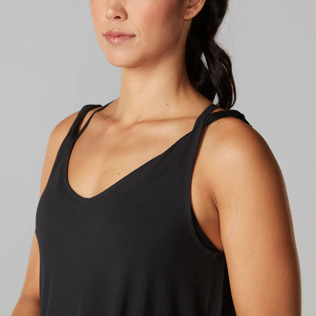 Tavi Noir - Twist Shoulder Tank